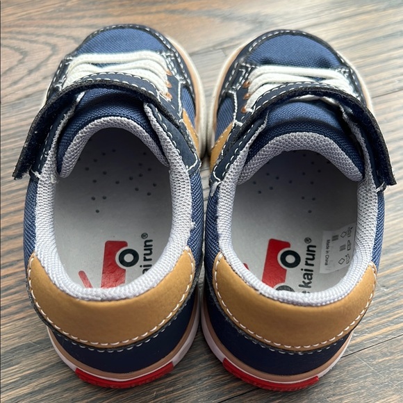 See Kai Run Toddler Sneaker - Picture 7 of 7